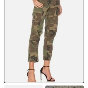 Re/Done Green Camouflage Cropped Pants